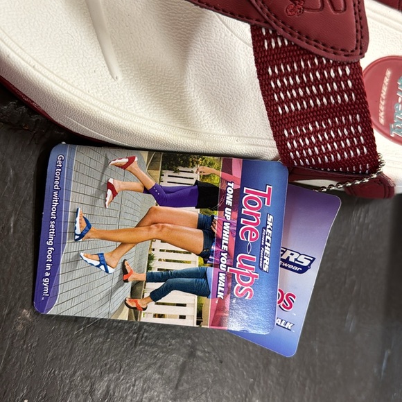 Skechers Tone Up Sandals - Picture 4 of 8